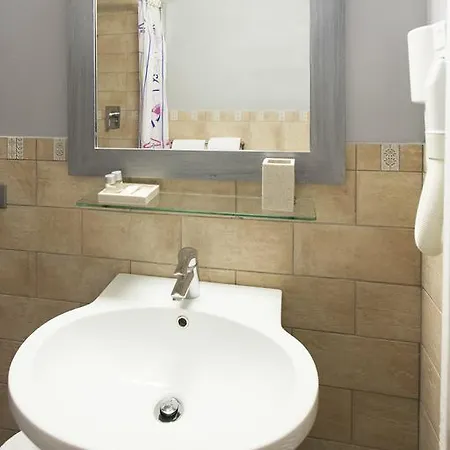 L'ancora Guest house 2*